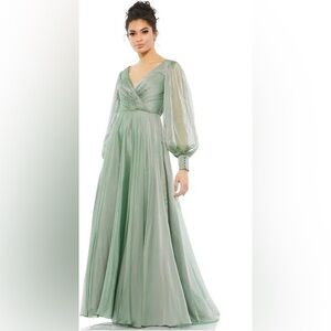 Mac Duggal 67873 NWOT Sheer Blouson Sleeve Surplice Gown